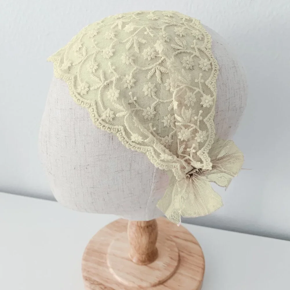 NWT Pretty Vintage Girls Head Scarf Lovely Floral Lace Embroidery Bohemian Cream